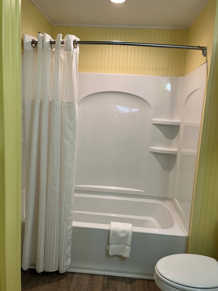 Seashell Village Resort - photo 101