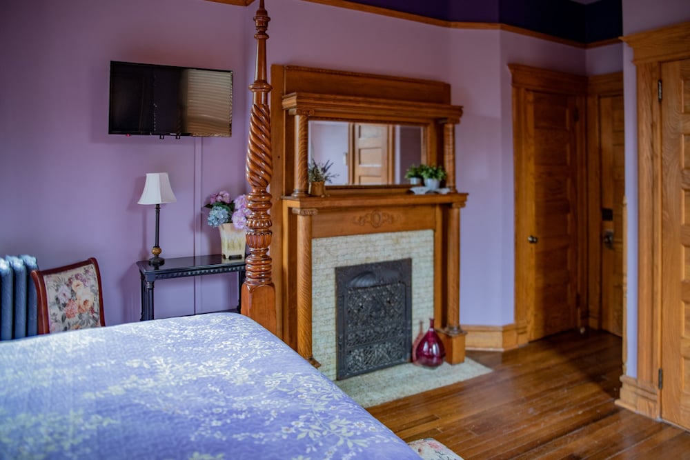 Elk River Hotel & Cafe - photo 6
