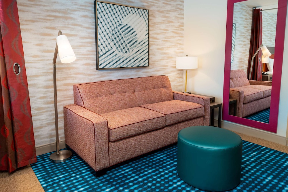 Home2 Suites by Hilton Corona - photo 27