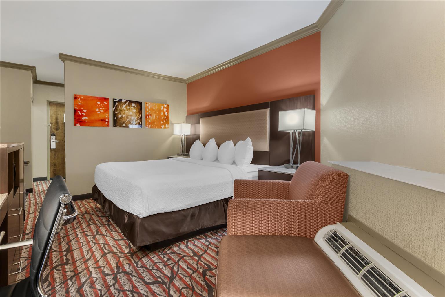Best Western Plus Brookside Inn - photo 4