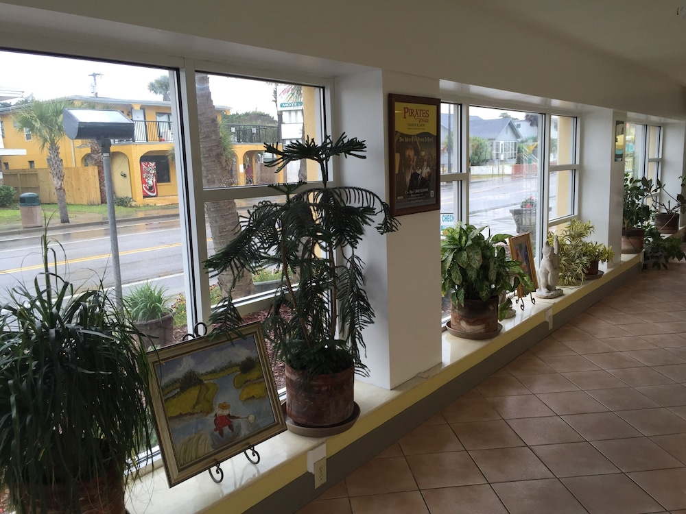 Bermuda Sands on the Boardwalk - photo 4