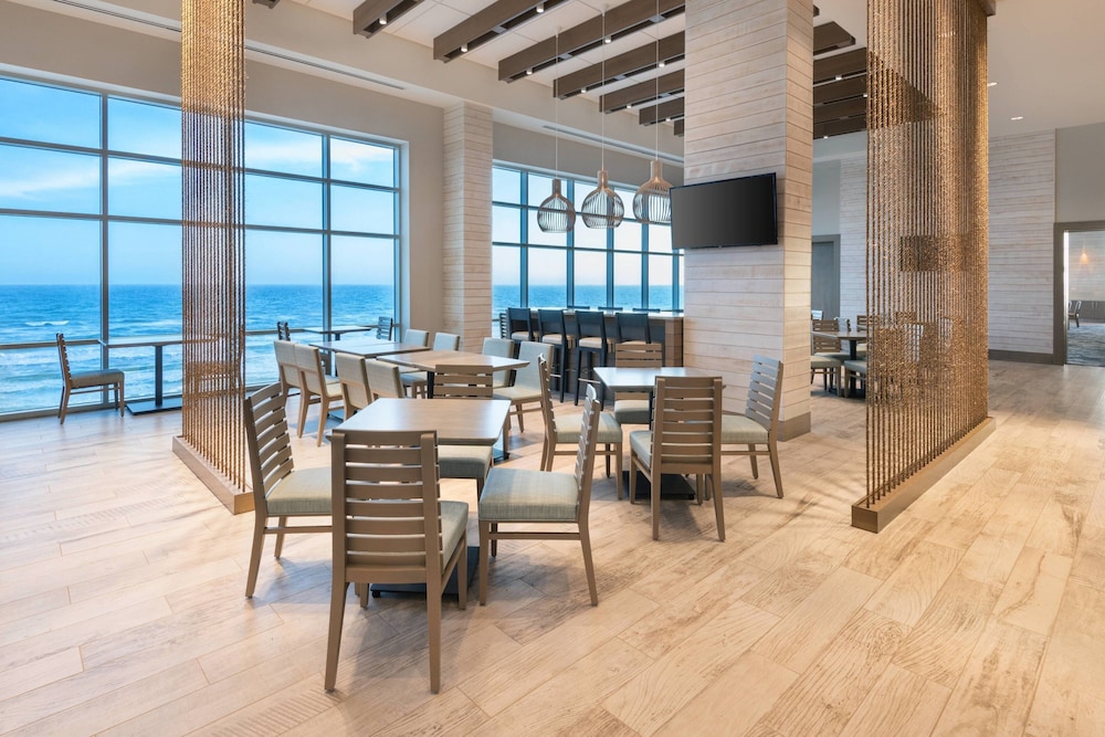 SpringHill Suites by Marriott Panama City Beach Beachfront - photo 39