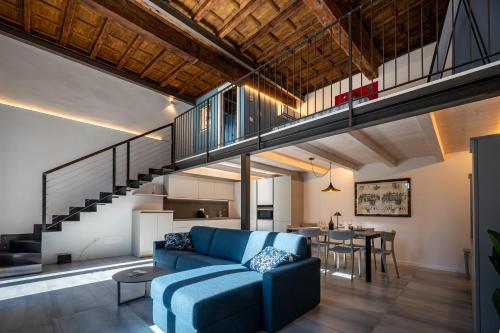 NEW 2024 ANCIENT GRAVEDONA where Lake Como classic style meets modern design and comforts Larihome A40 — 4-Star Luxury Hotel in Gravedona-San Gregorio, Italy