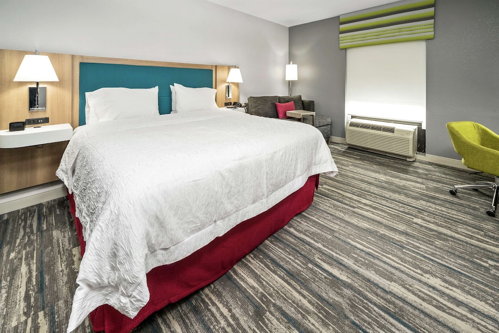 Hampton Inn Wilson Downtown - photo 13