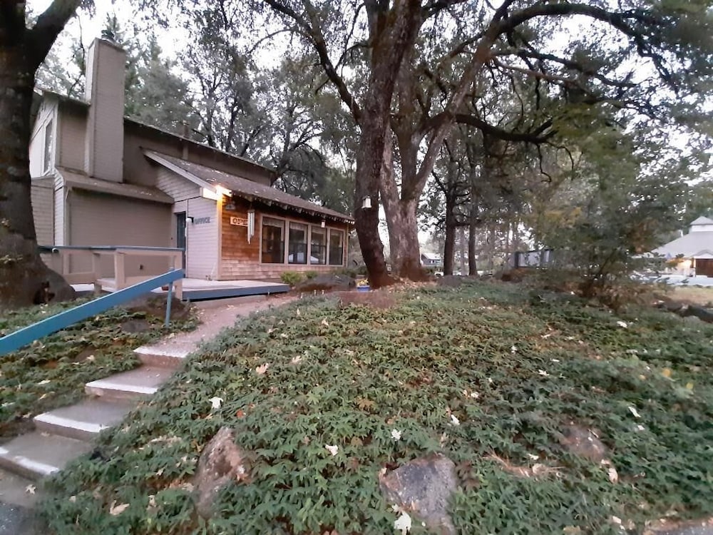 Alta Sierra Village Inn - photo 11
