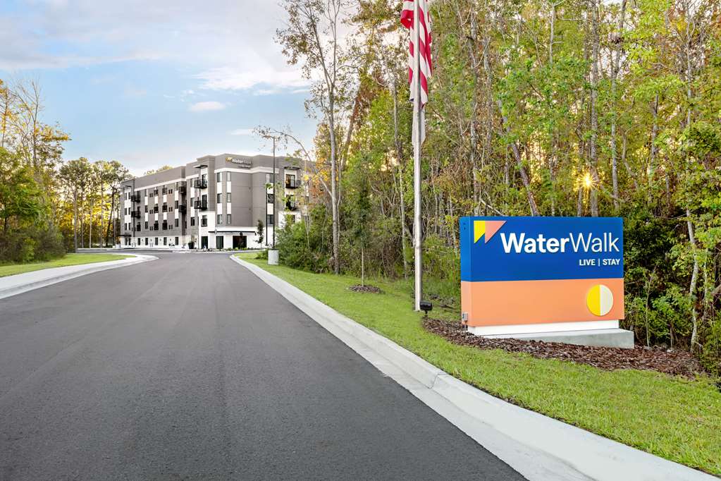 WaterWalk Extended Stay by Wyndham Jacksonville Deerwood Pk - photo 4