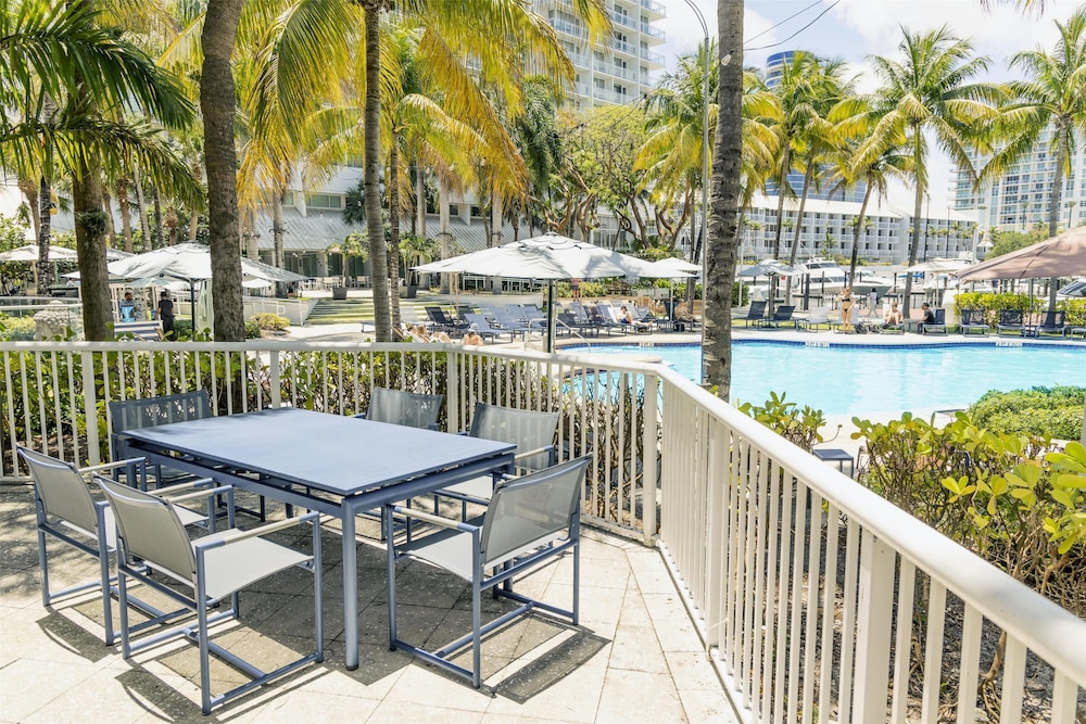 Hilton Fort Lauderdale Marina - photo 40