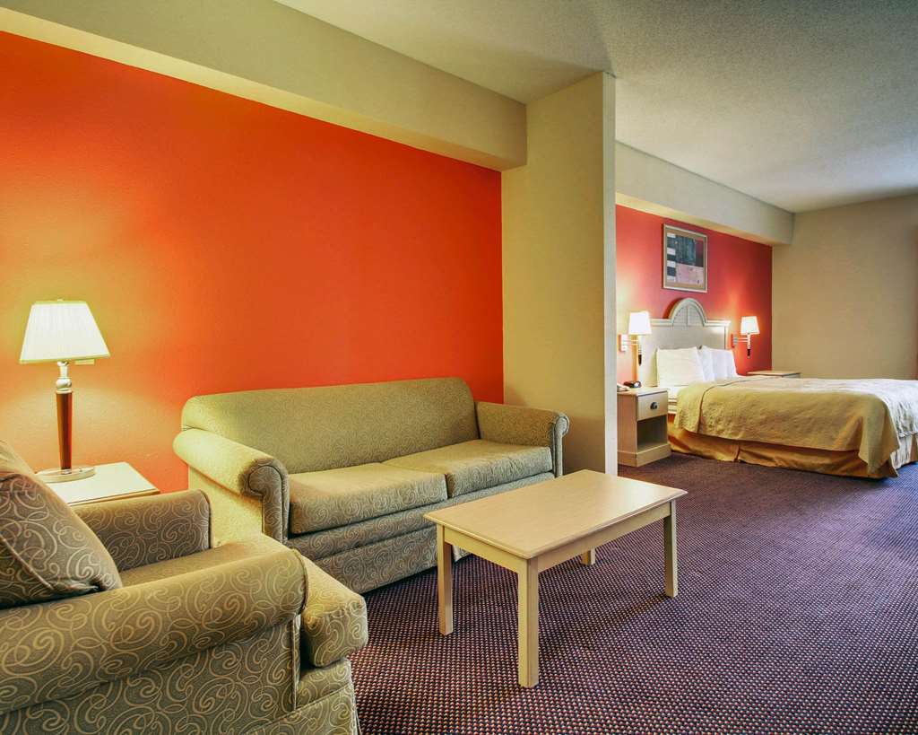 Quality Inn & Suites Hattiesburg North - photo 19