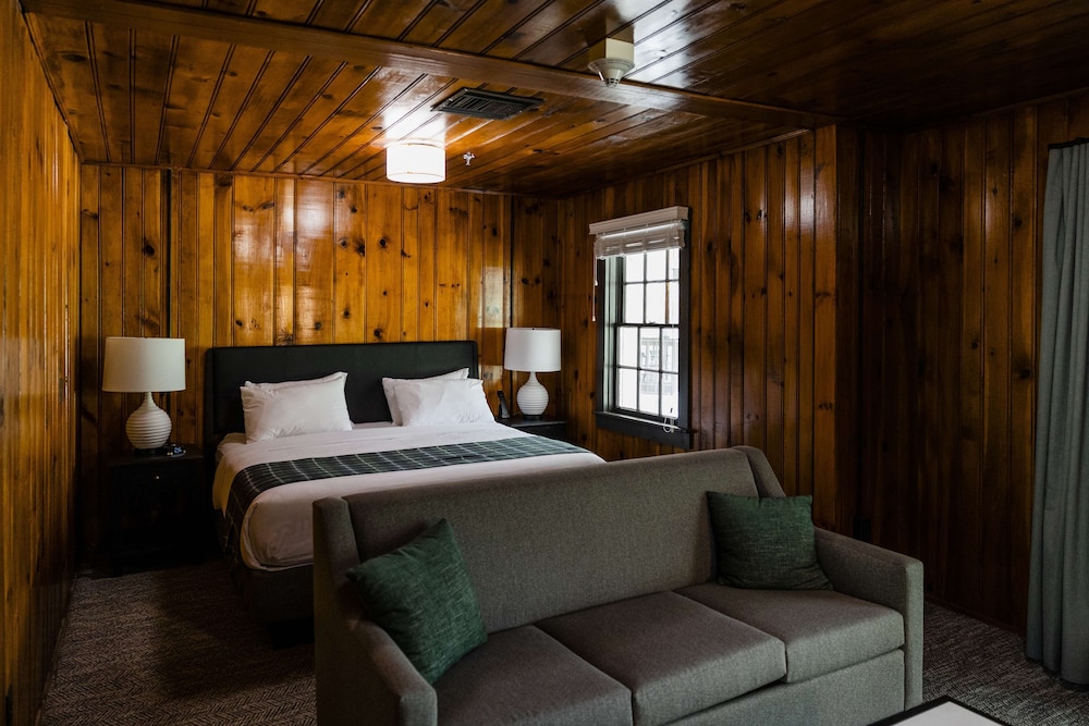 Waynesville Inn and Golf Club Tapestry Collection by Hilton - photo 33