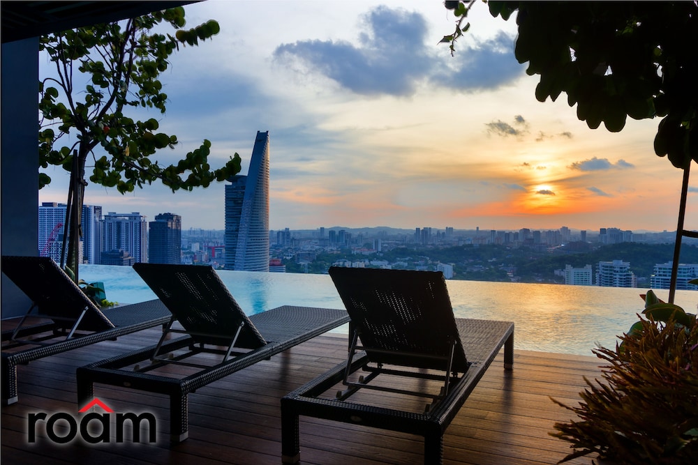 ViiA Residence Kuala Lumpur by Roam — 4-Star Luxury Hotel in Kuala Lumpur, Malaysia