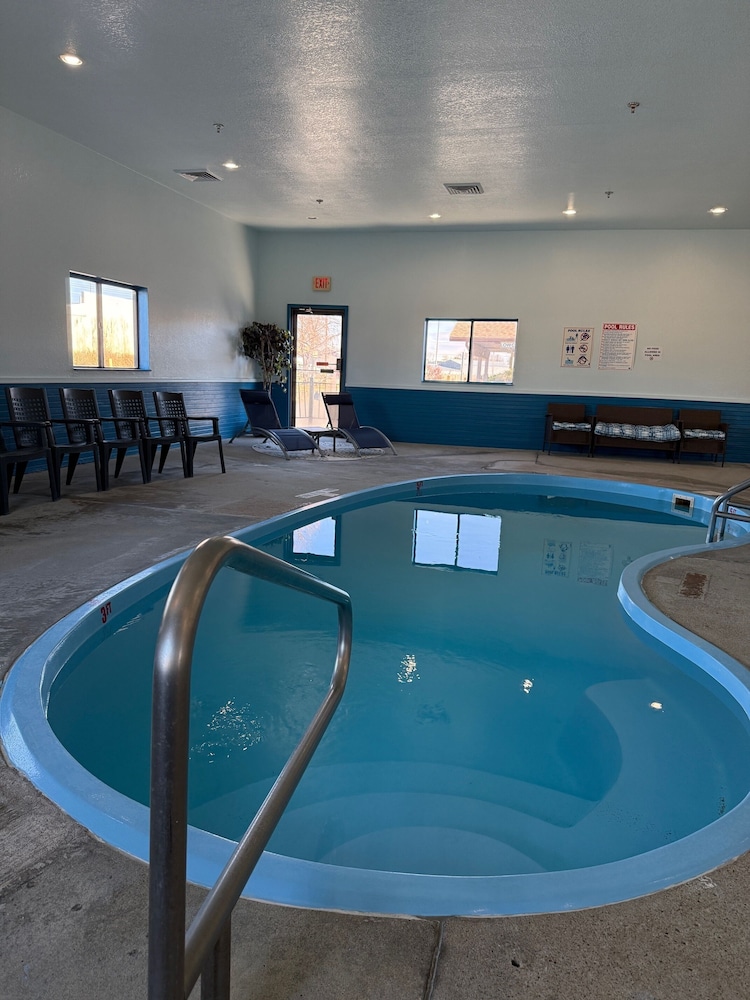 Americas Best Value Inn Torrington - photo 21