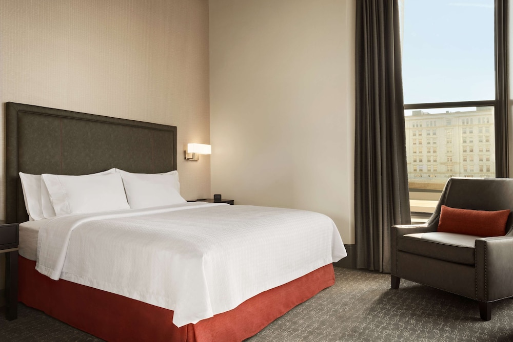 Homewood Suites By Hilton Milwaukee Downtown - photo 9