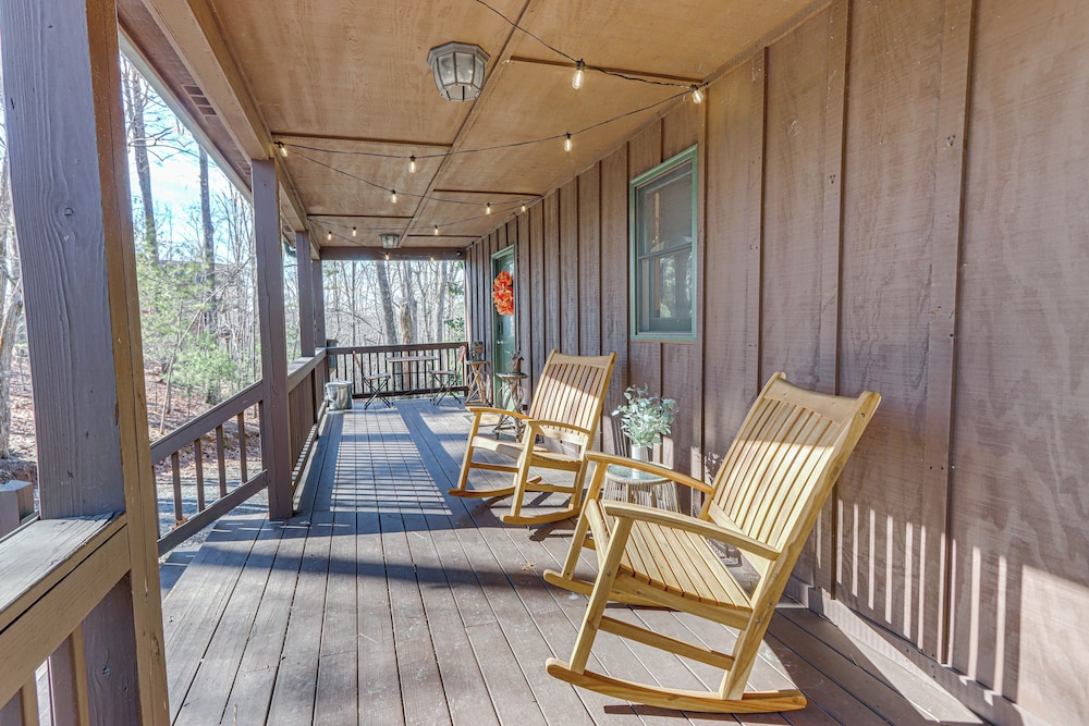 Peaceful Ellijay Cabin: Pool Access & Resort Perks - photo 13