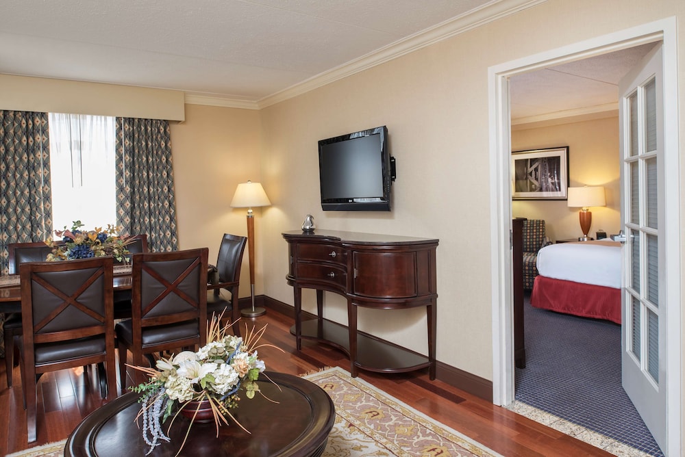 DoubleTree by Hilton Hotel Grand Rapids Airport - photo 40