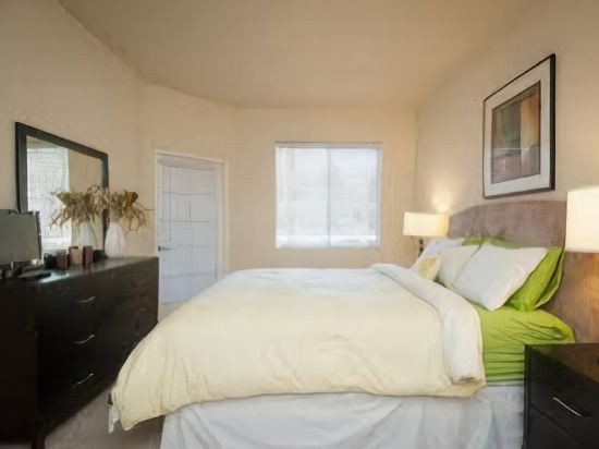 Sunshine Suites at Mission Valley - photo 20
