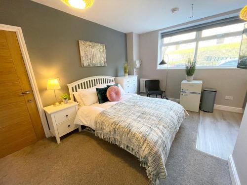 Lovely 1 bed Studio Apartment — 4-Star Luxury Hotel in Dudley, United Kingdom