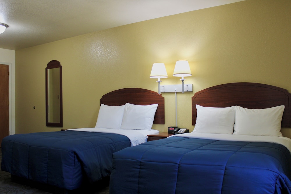 Candlelight Inn & Suites Hwy 69 near McAlester - photo 7