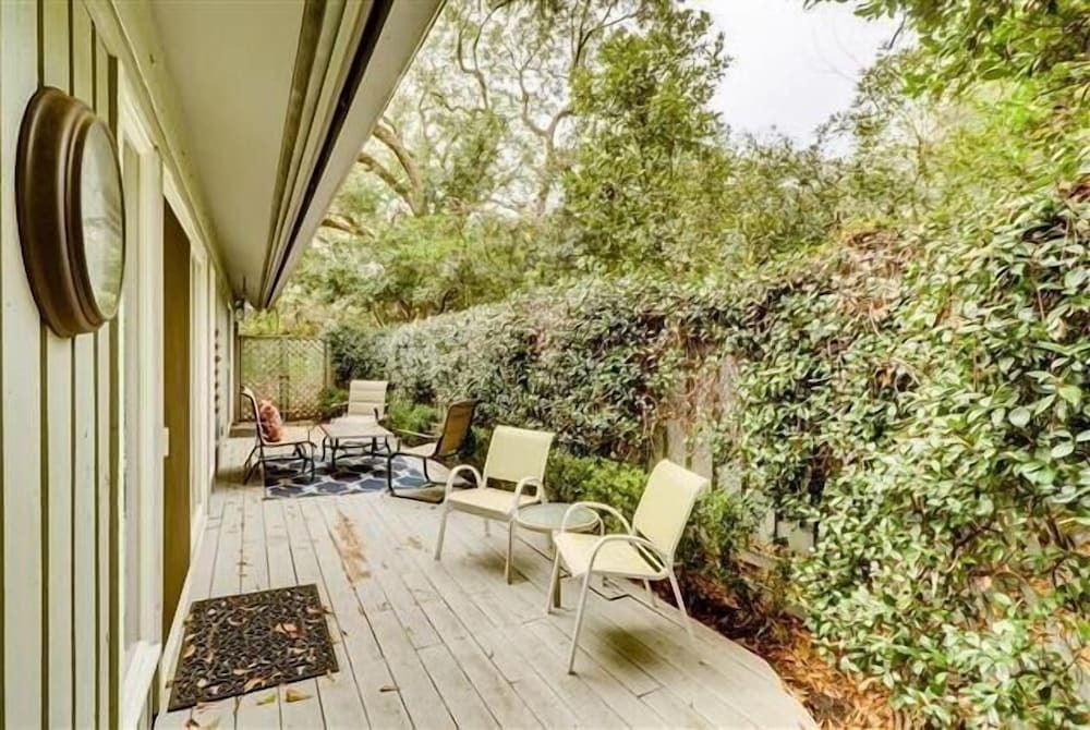 9 Pine Court at The Sea Pines Resort - photo 10