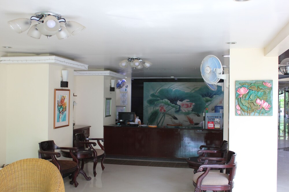 Las Brisas Garden Resort — Balabag — photo 4