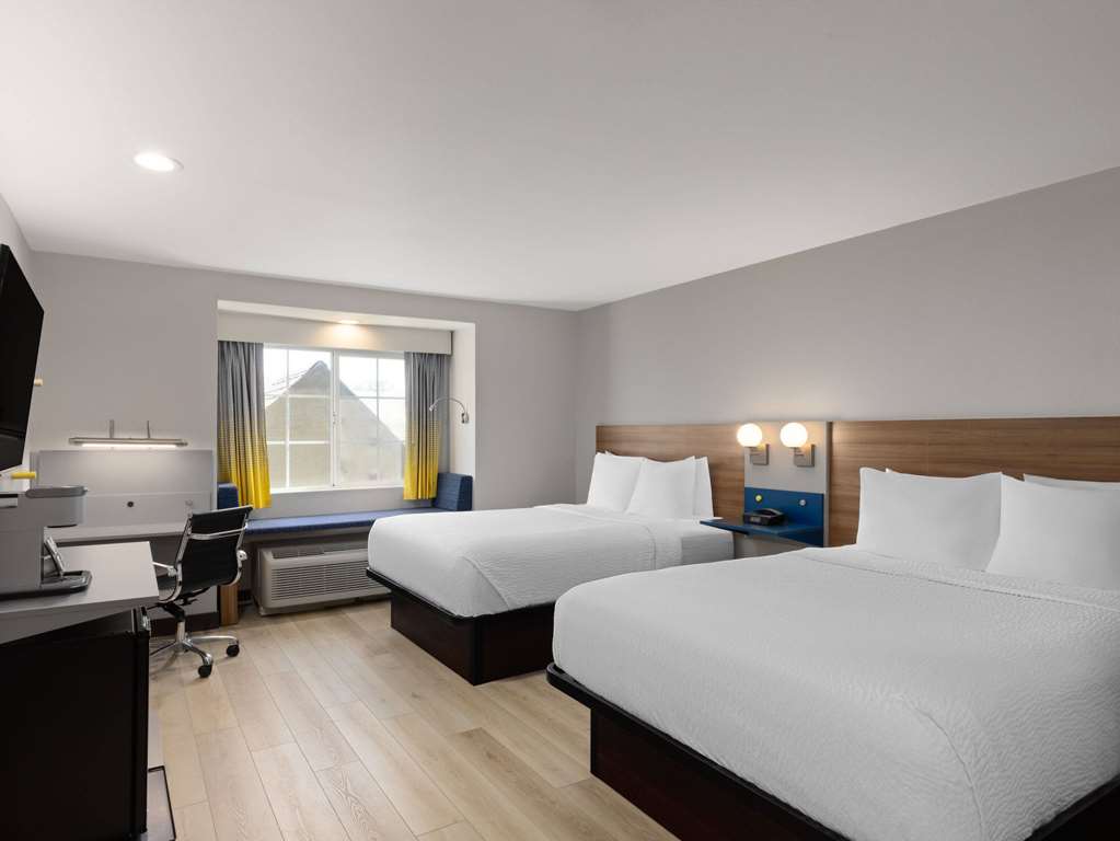 Microtel Inn & Suites by Wyndham Tracy - photo 21