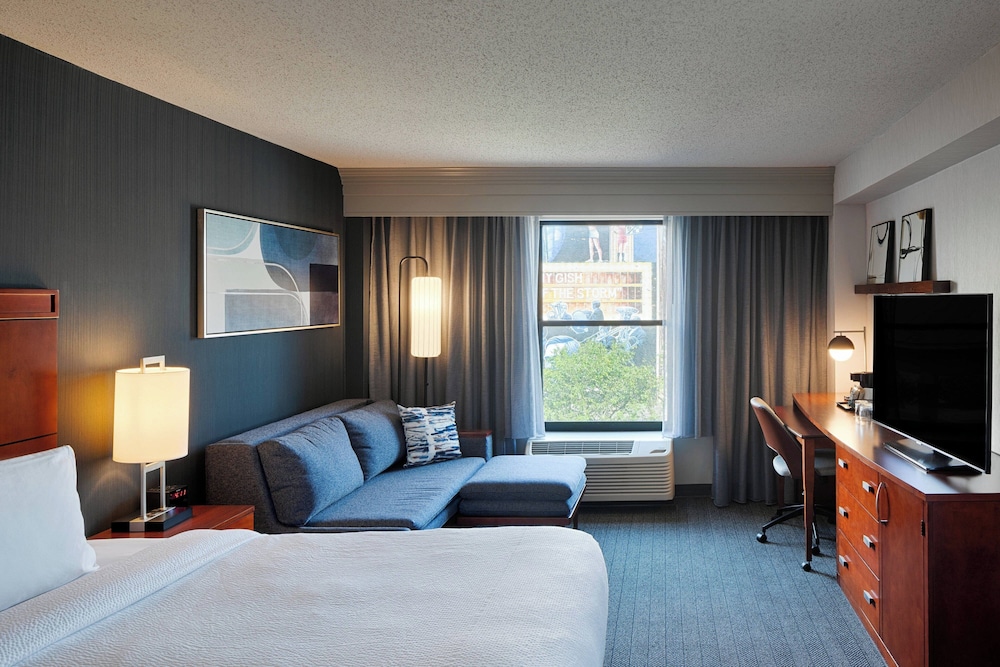 Courtyard by Marriott Springfield Downtown - photo 11