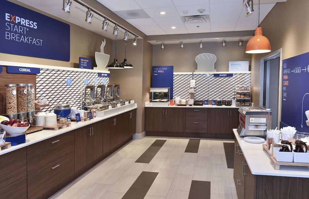 Holiday Inn Express & Suites Madisonville by IHG - photo 20