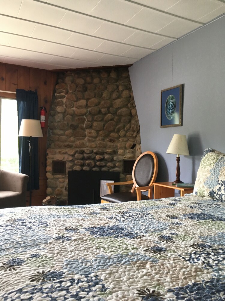 Gilcrest Cottages and Motels - photo 14