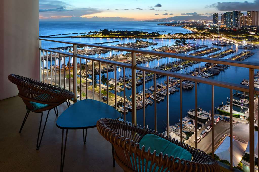 Ilikai Hotel & Luxury Suites - photo 11