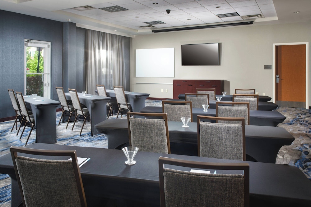 Fairfield Inn & Suites Chattanooga I 24 Lookout Mountain - photo 27
