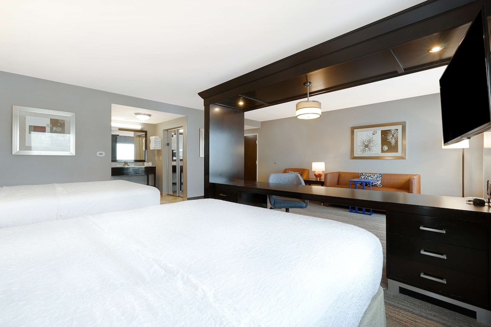 Hampton Inn & Suites Seattle Federal Way - photo 36