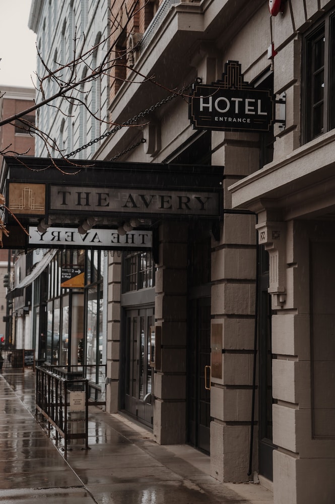The Avery Hotel - photo 27