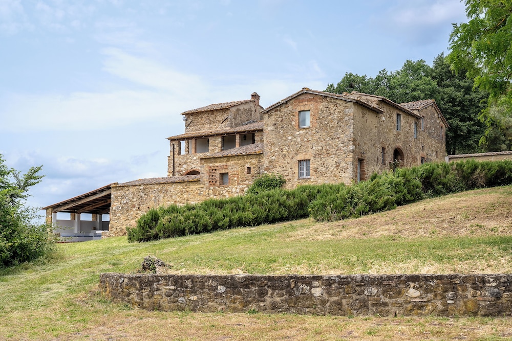In The Heart Of Chianti Pool Wifi View — 4-Star Luxury Hotel in Castellina In Chianti, Italy
