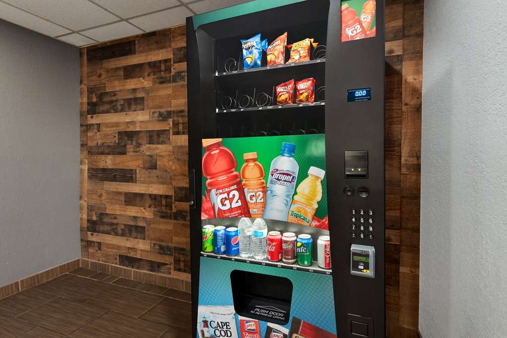 Super 8 by Wyndham Gainesville TX - photo 22