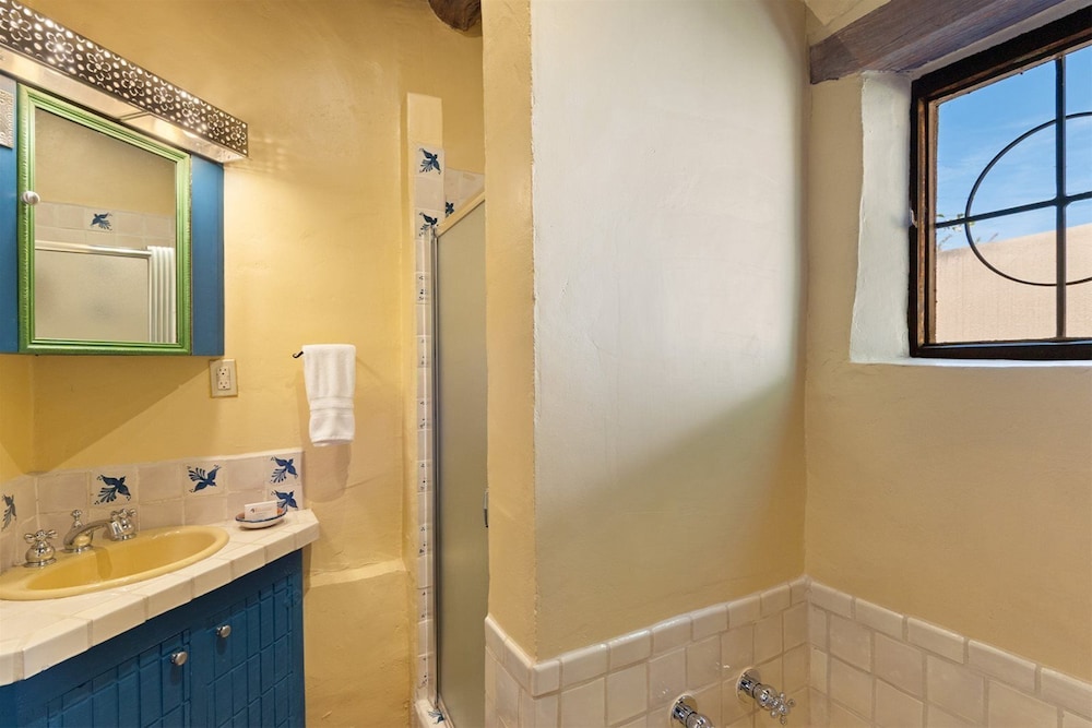 Garcia St. Adobe Historic District Close to Canyon Road Three Master Bedrooms Great Outdoor Space - photo 26