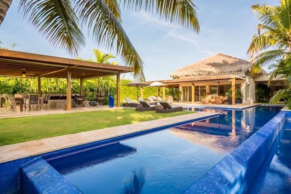 Agape Villa by Unlimited Luxury Villas — 4-Star Luxury Hotel in La Romana, Dominican Republic