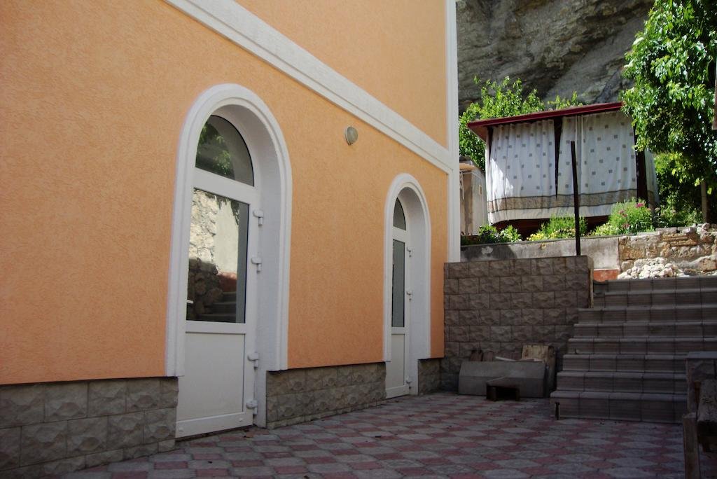 Esfane Guest House 20996336 — Bakhchysarai