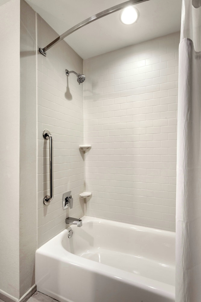 Fairfield Inn & Suites by Marriott Fort Smith - photo 15