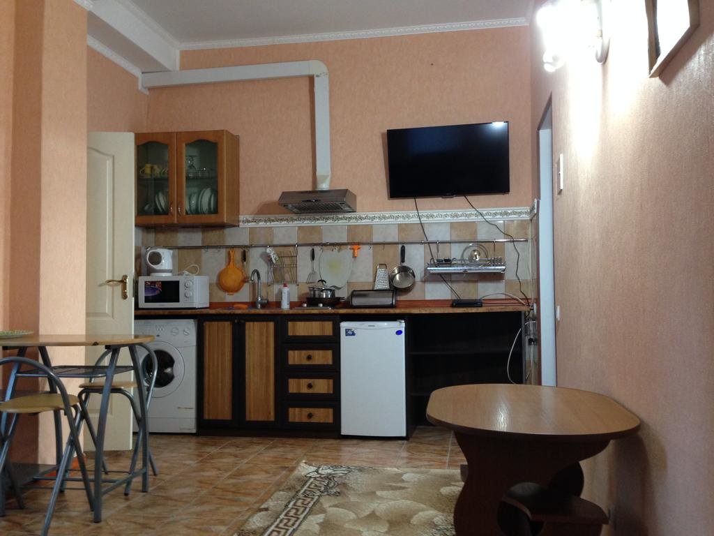 Yakht Klub Mini Hotel — Yalta — photo 3
