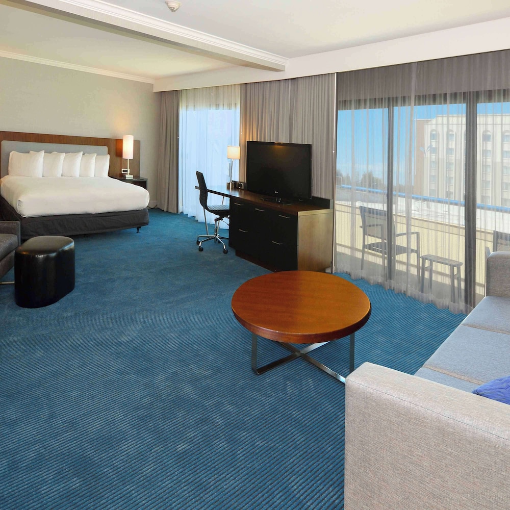 Doubletree by Hilton Newark Fremont - photo 13