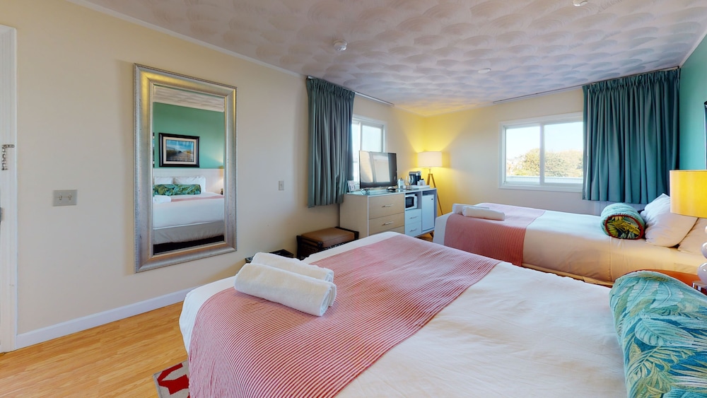 The Hotel Maria - photo 11