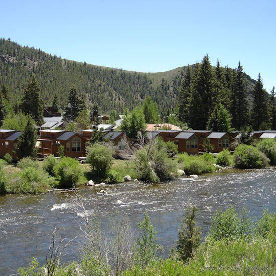 Three Rivers Resort - last minute hotel in Almont