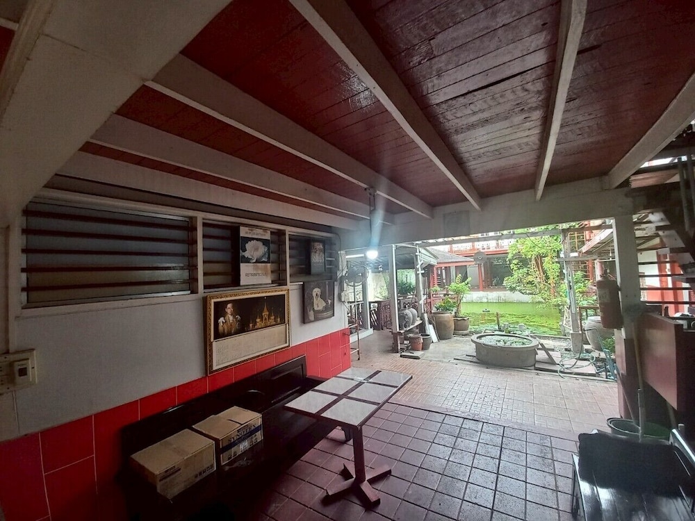 BaanThai Chaophraya - carbon neutral hotel in Bangkok