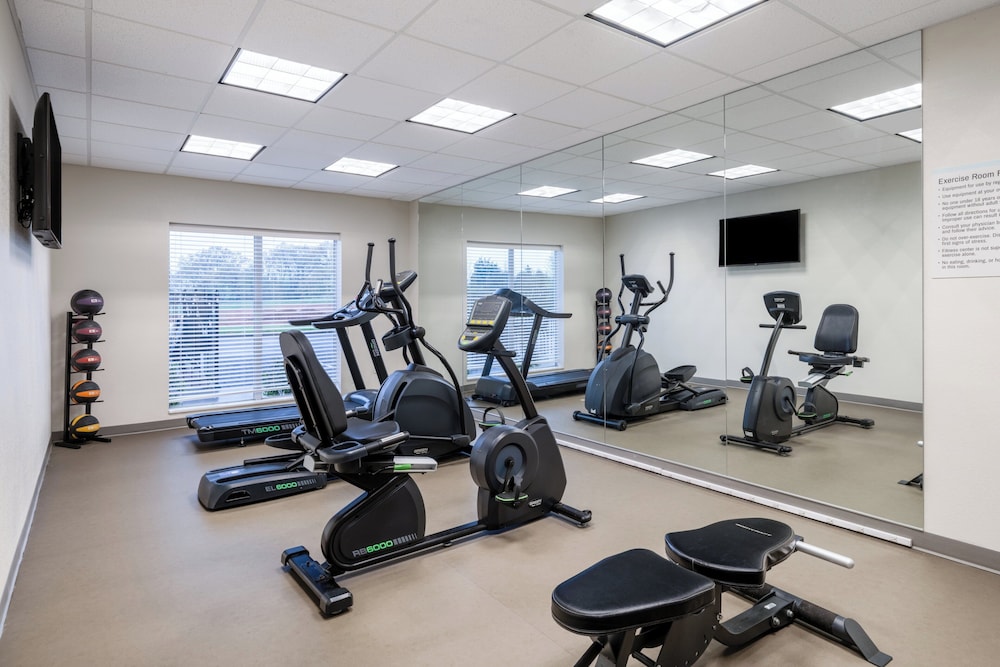 Garner Hotel Clarksville Northeast by IHG - photo 27
