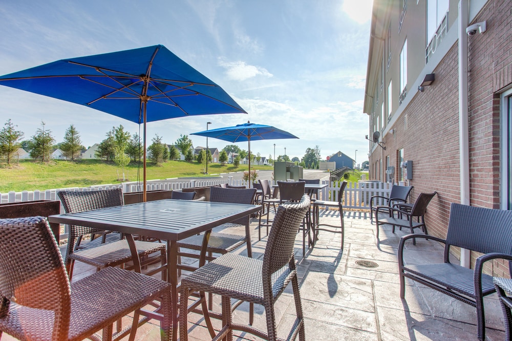 Holiday Inn Express & Suites Lancaster East Strasburg by IHG - photo 16