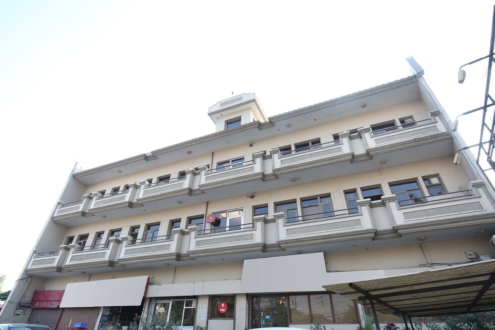 Hotel Comfort Inn — hotel in Baddi