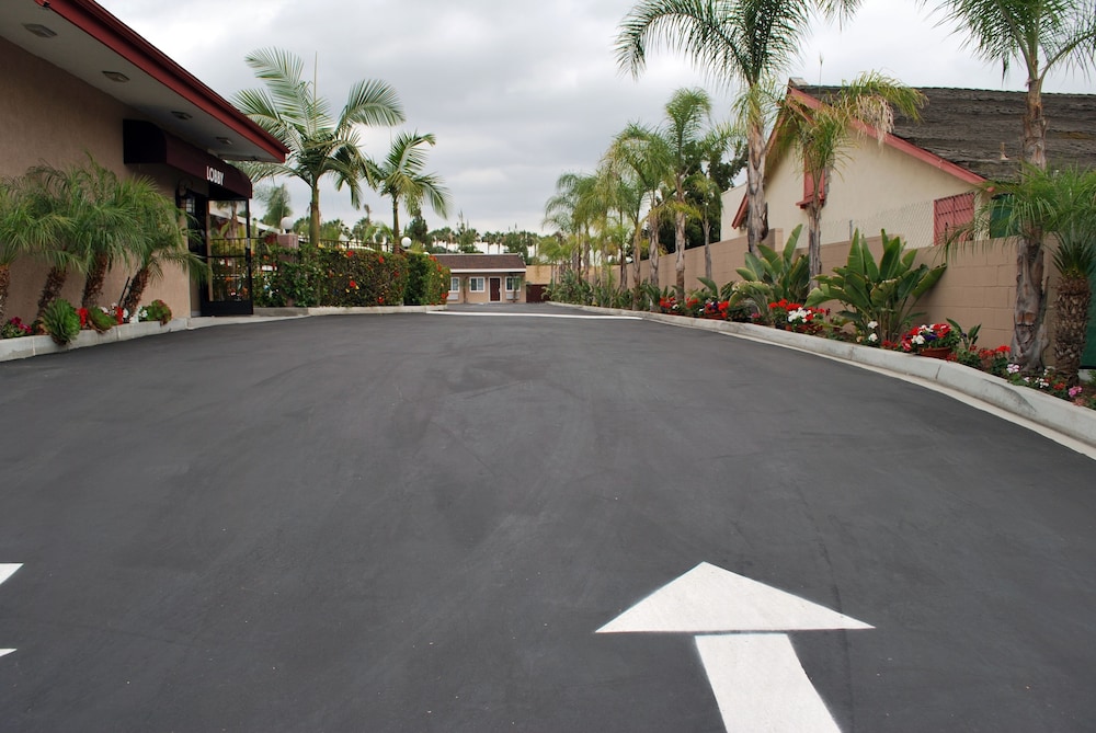 Budget Inn Anaheim - photo 23