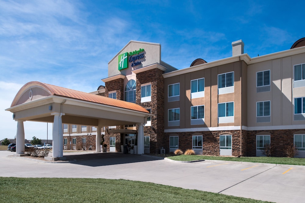 Holiday Inn Express & Suites Wichita Northwest Maize K 96 - featured photo