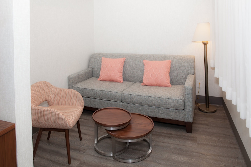 Pasadena Rose & Crown Hotel - photo 22