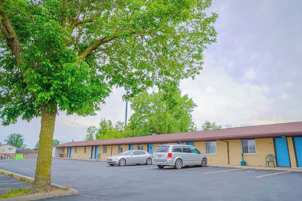 Bay Motel By Oyo Bay City - photo 27