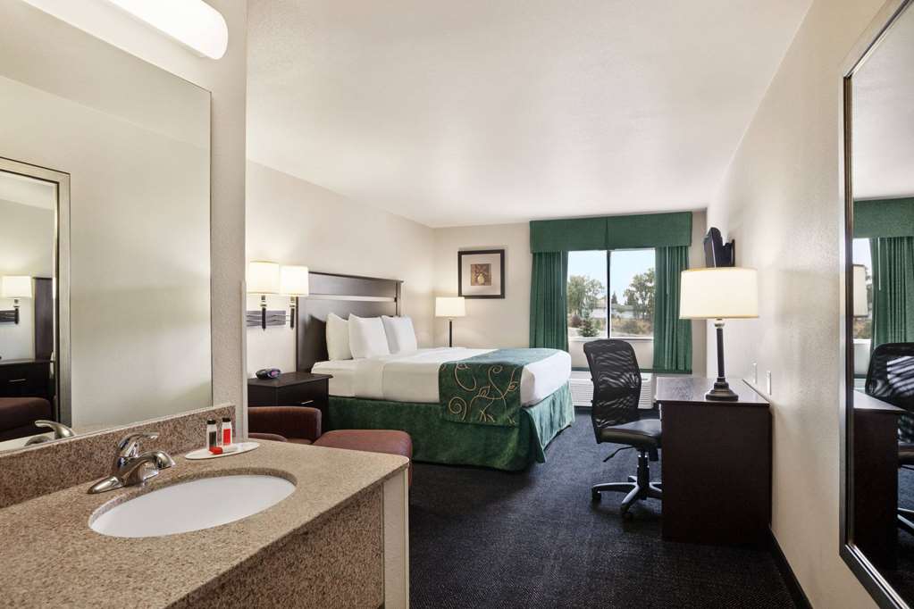 Travelodge by Wyndham McAlester - photo 6